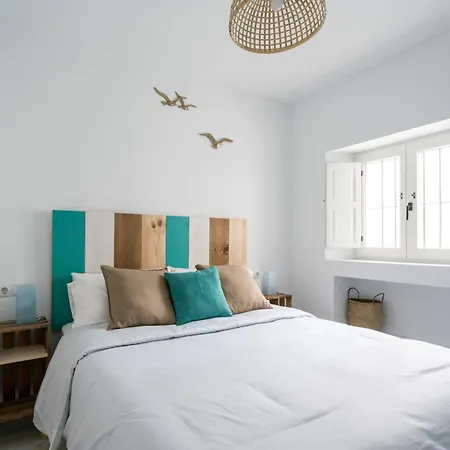 Fantástico ático En El Casco Antiguo Junta A La Playa Apartamento *