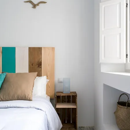 Fantastico Atico En El Casco Antiguo En A La Playa דירה *